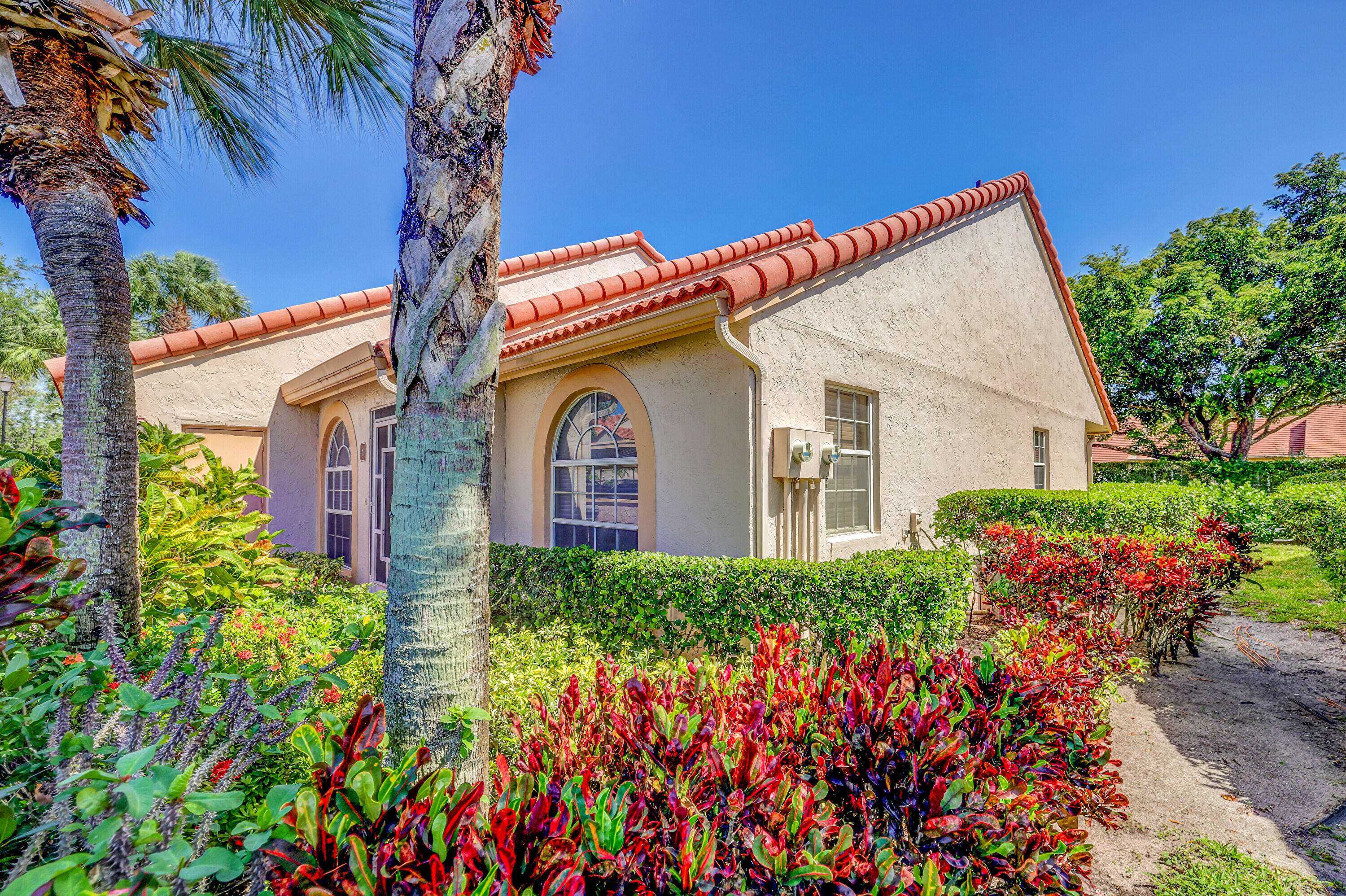 Delray Beach, FL 33446,14430 Via Royale 1
