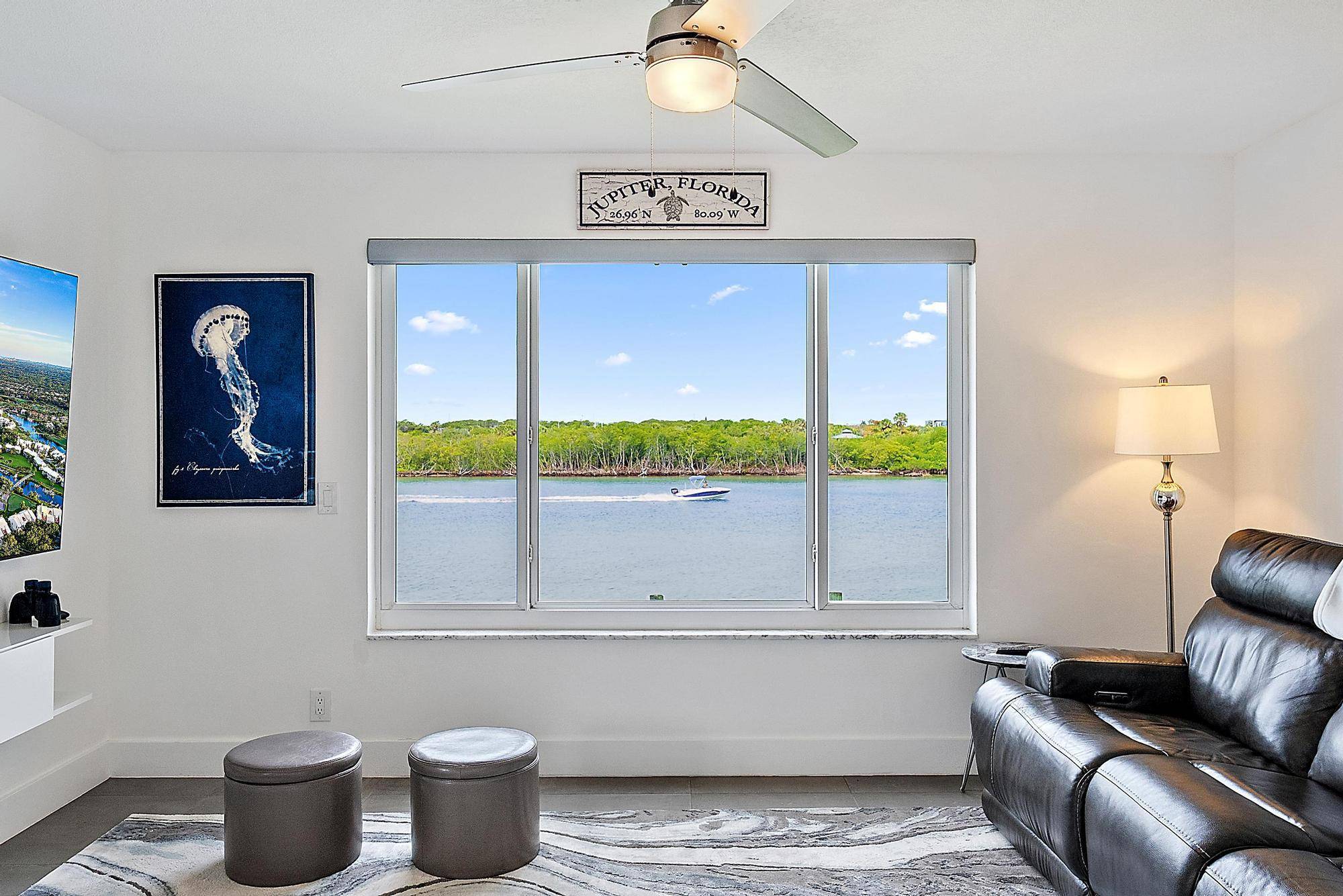 Tequesta, FL 33469,325 Beach RD 210