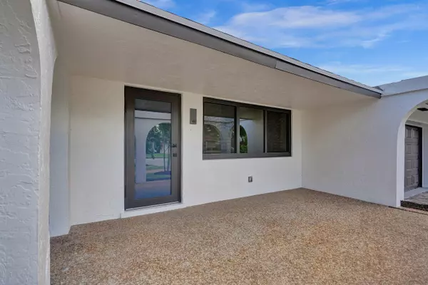 Delray Beach, FL 33444,728 Heron DR