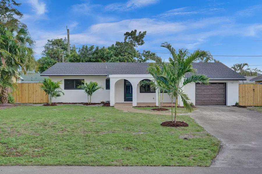 728 Heron DR, Delray Beach, FL 33444