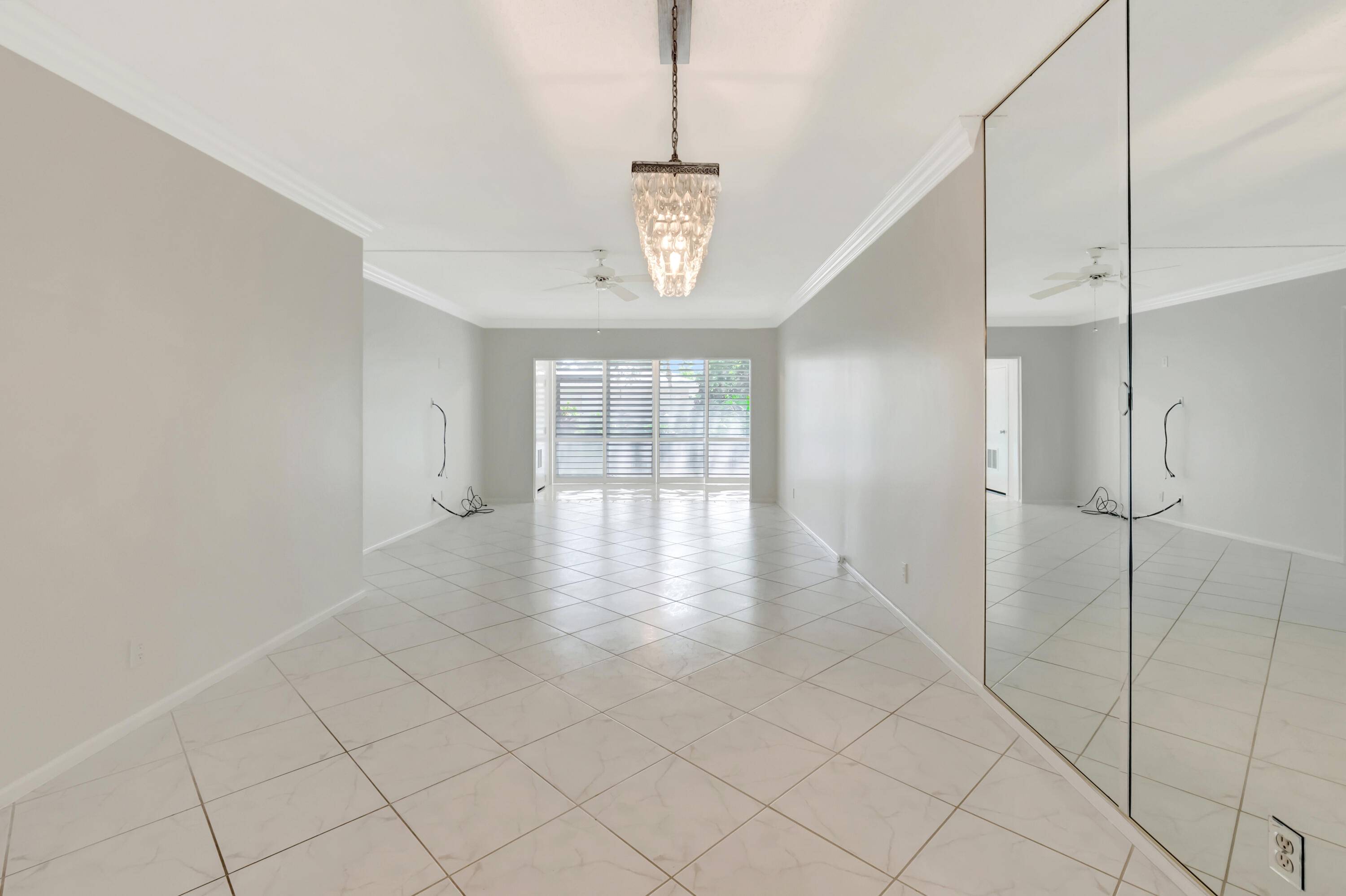 Delray Beach, FL 33445,2440 SW 22nd AVE 711