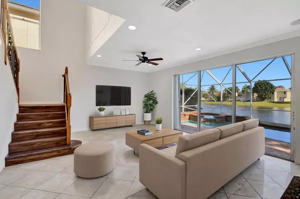 119 Canterbury PL, Royal Palm Beach, FL 33414