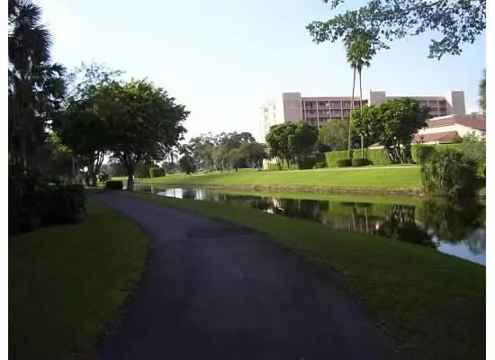 Delray Beach, FL 33446,14527 Bonaire BLVD 207