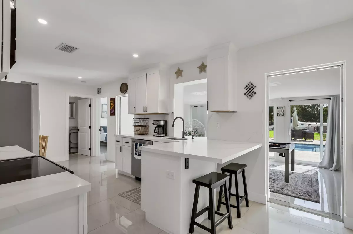 Dania Beach, FL 33312,4448 SW 34th TER