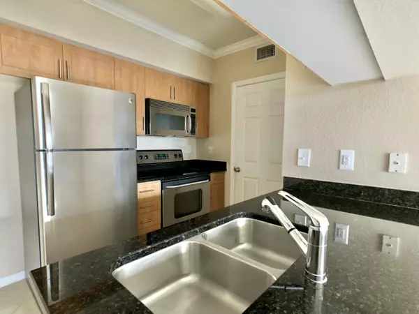 West Palm Beach, FL 33411,6450 Emerald Dunes 301 DR