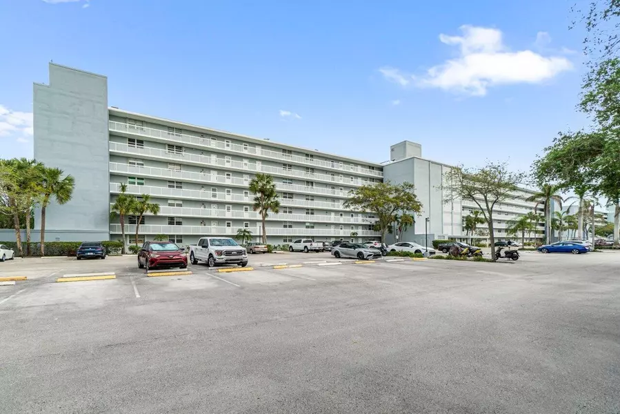 5700 NW 2nd AVE 109, Boca Raton, FL 33487