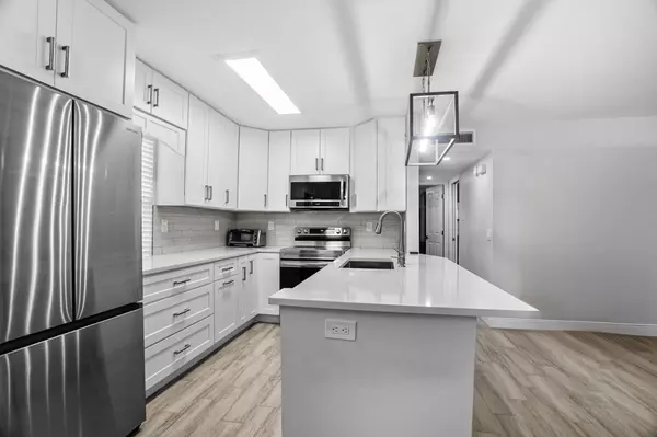 Delray Beach, FL 33484,408 Capri I