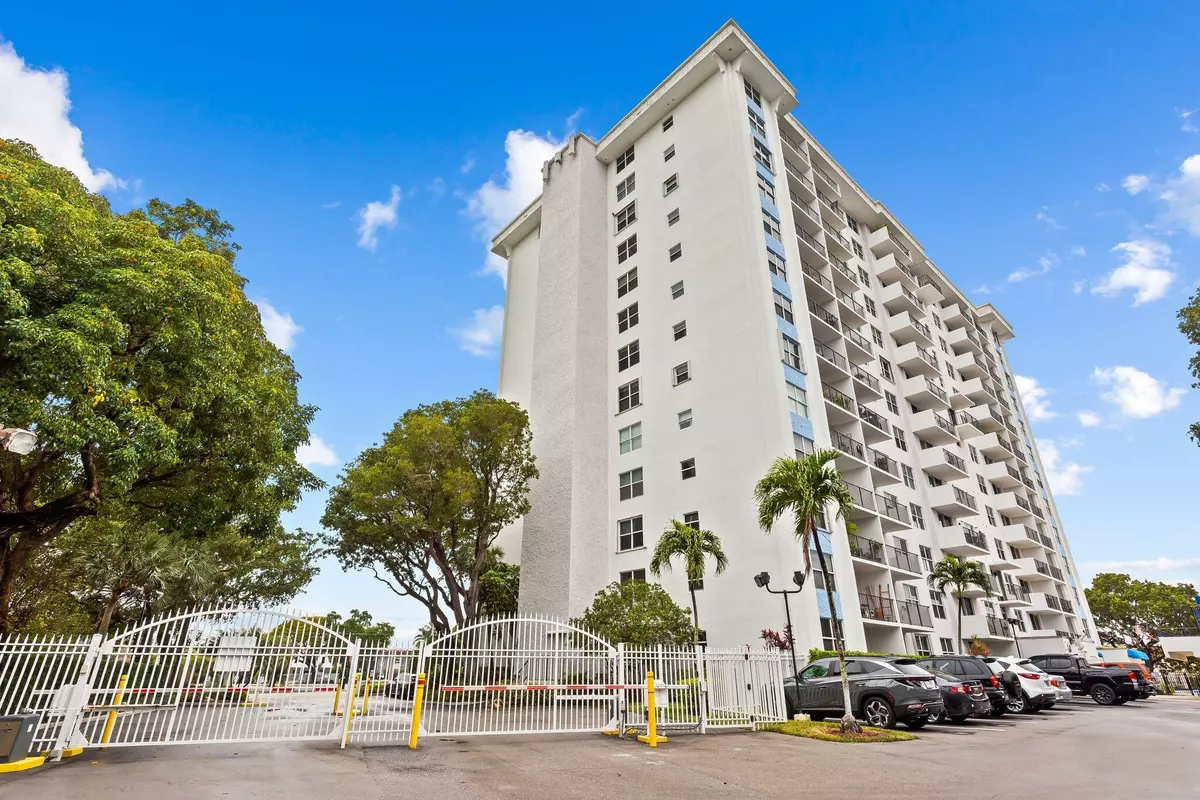 Fort Lauderdale, FL 33311,1800 N Andrews AVE 12k