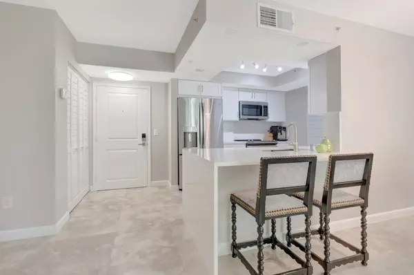 Boca Raton, FL 33432,99 SE Mizner BLVD 636