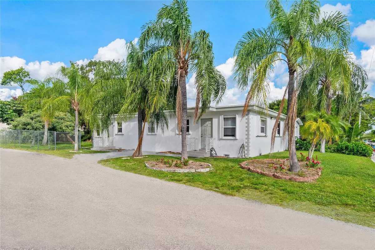 Lake Worth Beach, FL 33460,1229 S M ST