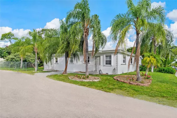 1229 S M ST, Lake Worth Beach, FL 33460