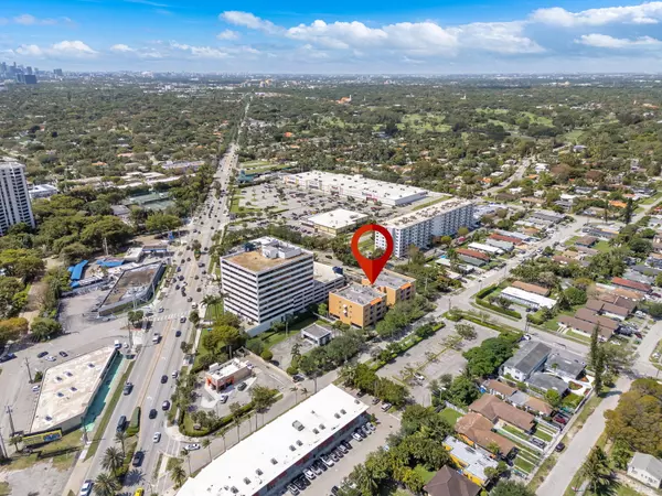 Miami, FL 33161,1300 NE 109th Street 207