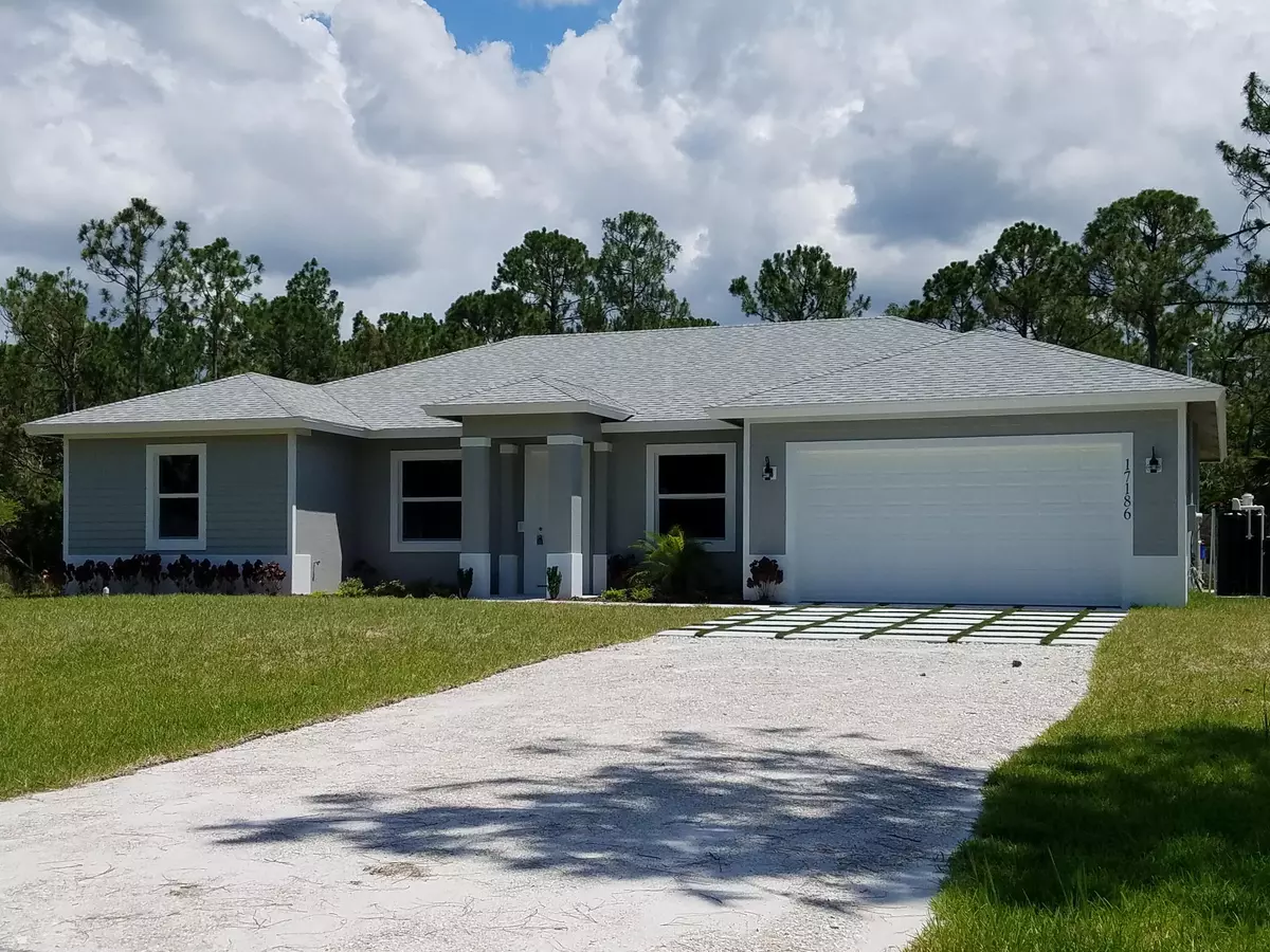 Loxahatchee, FL 33470,17186 N 84th CT