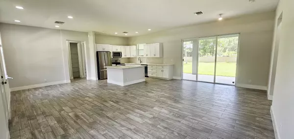 Loxahatchee, FL 33470,17186 N 84th CT