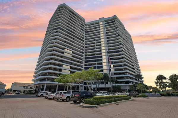 North Palm Beach, FL 33408,100 Lakeshore DR 456