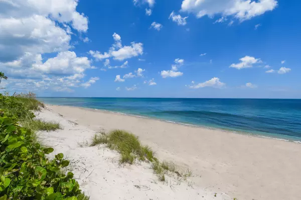Jupiter, FL 33469,200 Intracoastal PL 404