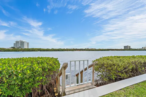 Tequesta, FL 33469,100 Waterway RD E305