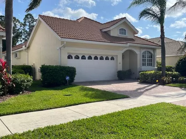 Port Saint Lucie, FL 34986,813 SW Saint Andrews CV