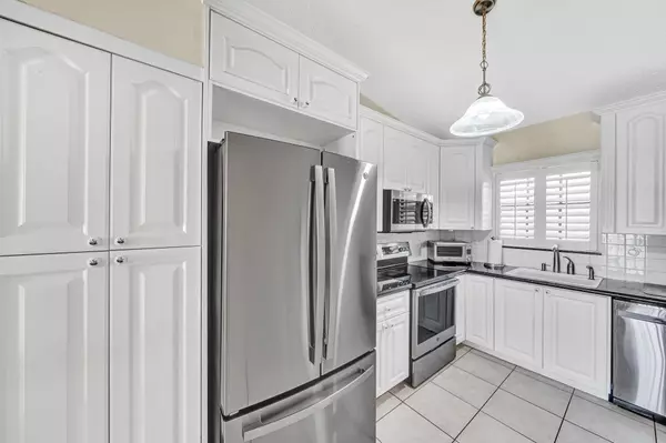 Boca Raton, FL 33431,3050 Norwood PL N208