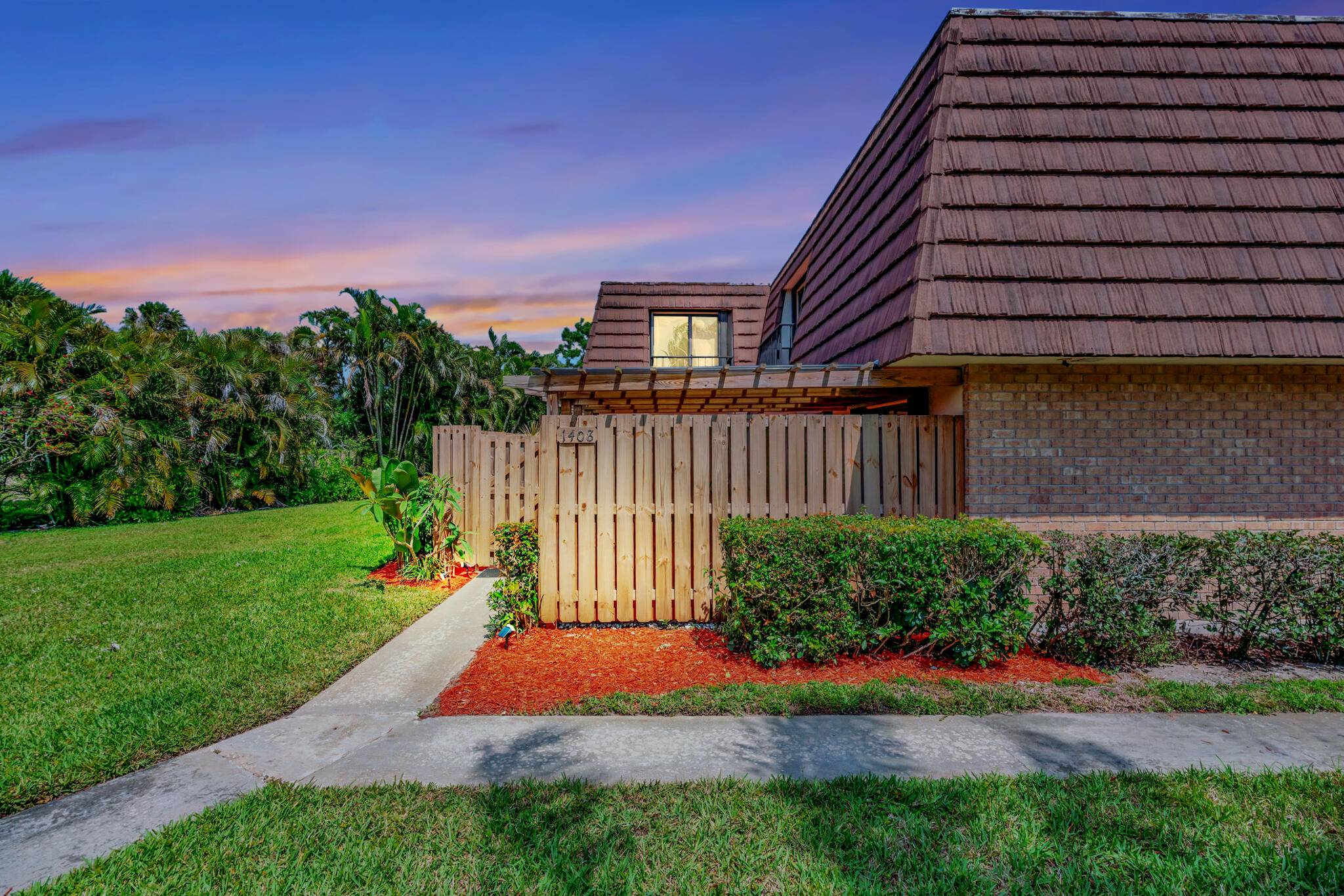 Palm Beach Gardens, FL 33418,1408 14th LN