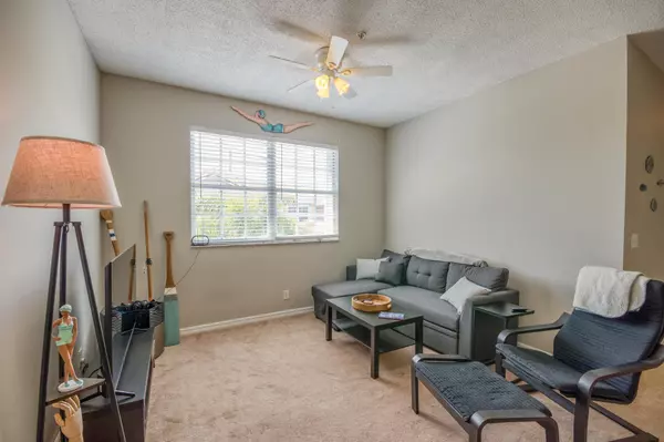 Tequesta, FL 33469,112 Lighthouse CIR J