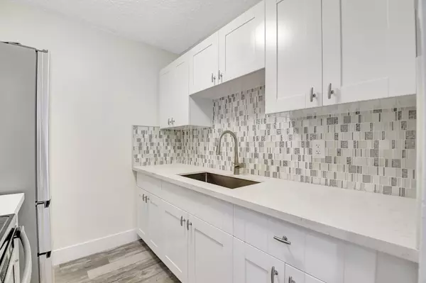 3915 S Flagler DR 118, West Palm Beach, FL 33405