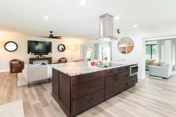 Stuart, FL 34997,2831 SE W Fairway