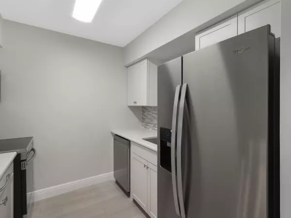 Royal Palm Beach, FL 33411,12003 Poinciana BLVD 103