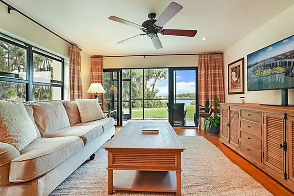 Tequesta, FL 33469,300 Intracoastal Place 101