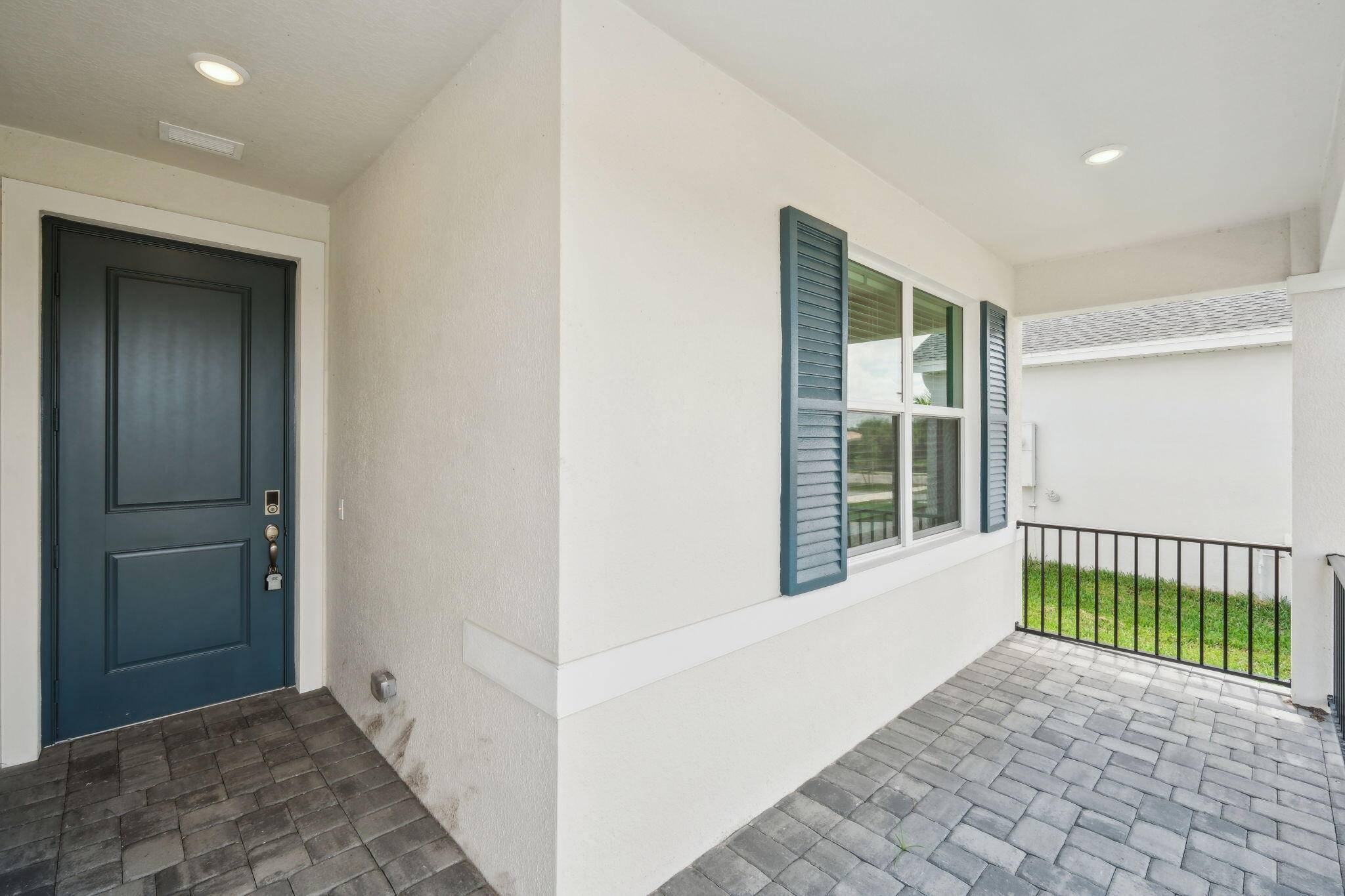 Port Saint Lucie, FL 34986,8690 Dahlia CIR