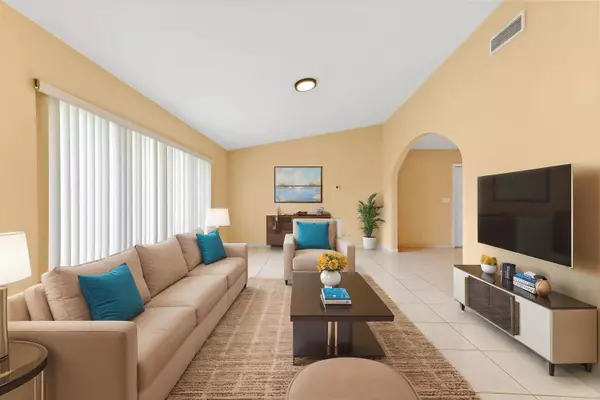 West Palm Beach, FL 33407,2561 S Canterbury DR
