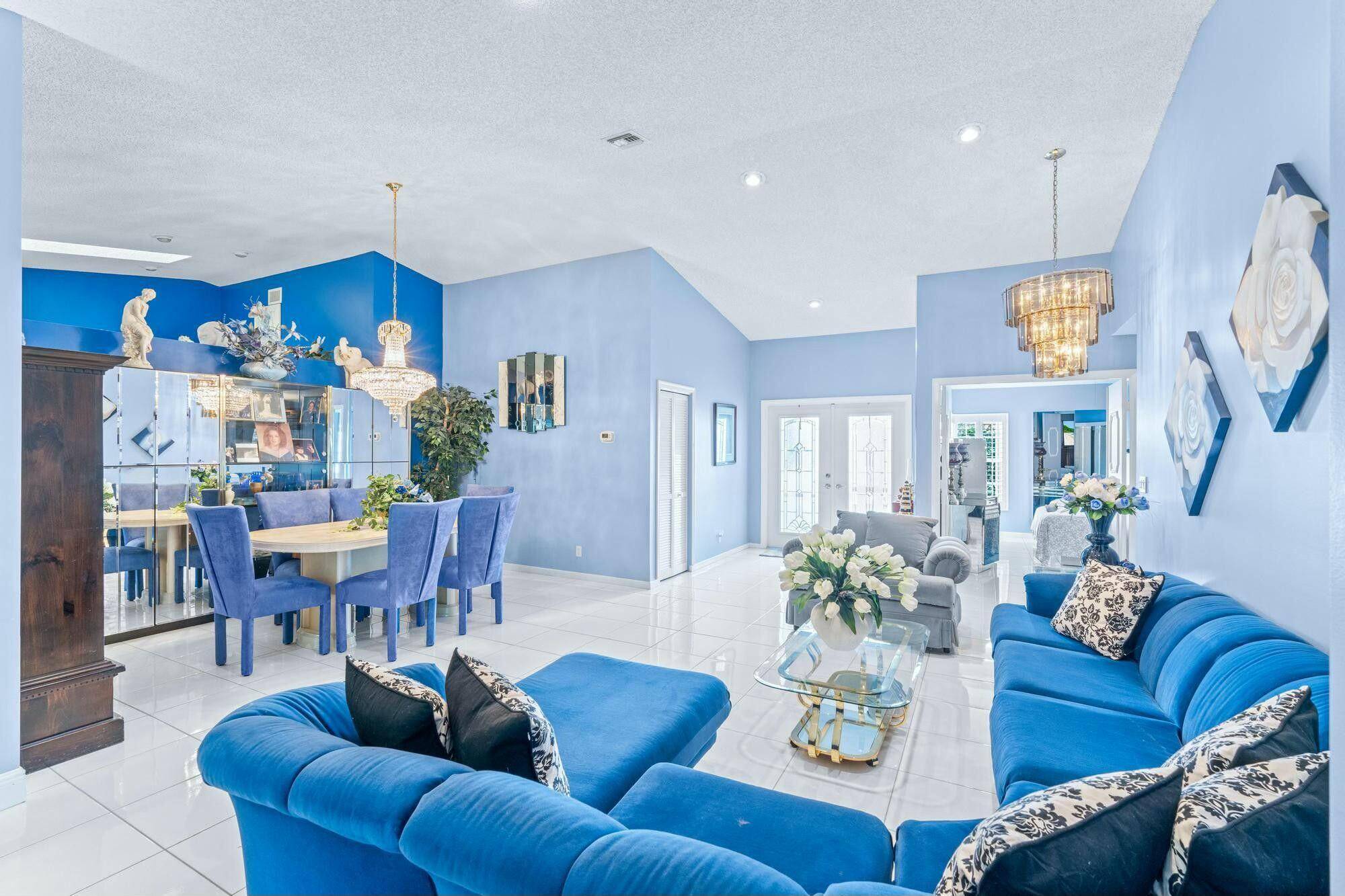 Lake Worth, FL 33467,8261 Lake Cypress RD