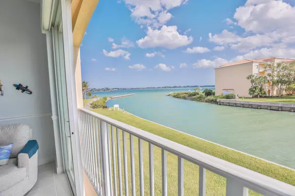 5 E Harbour Isle DR 202, Fort Pierce, FL 34949
