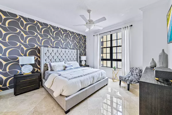 701 S Olive AVE 802, West Palm Beach, FL 33401