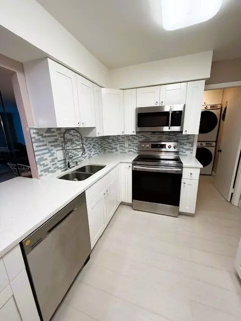 Boca Raton, FL 33487,5301 NW 2nd AVE 308
