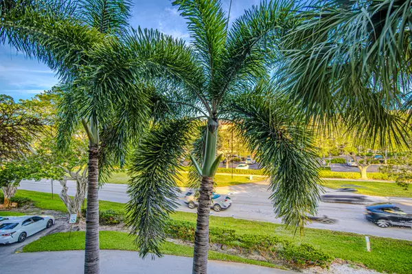 Boca Raton, FL 33487,5301 NW 2nd AVE 308