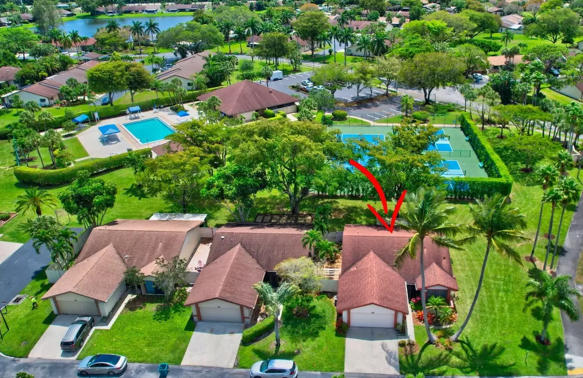 Boynton Beach, FL 33426,29 Fawlkland CIR