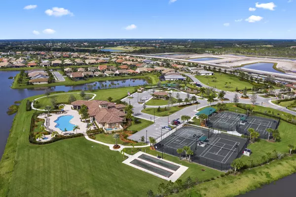 Port Saint Lucie, FL 34984,251 SE Courances DR