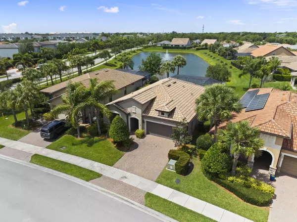 251 SE Courances DR, Port Saint Lucie, FL 34984