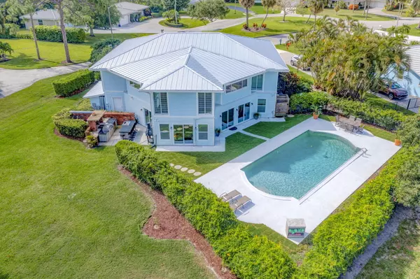 10355 Seagrape WAY, Palm Beach Gardens, FL 33418