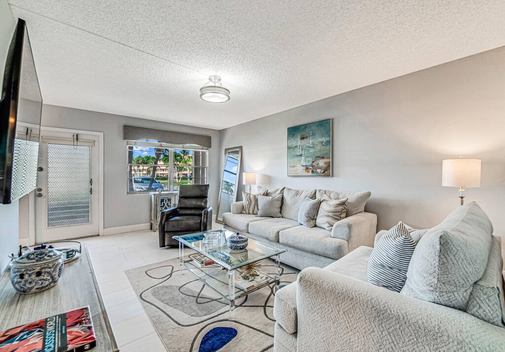 1050 Newcastle C, Boca Raton, FL 33434