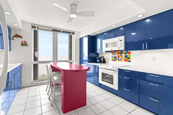 Singer Island, FL 33404,5380 N Ocean DR 10g