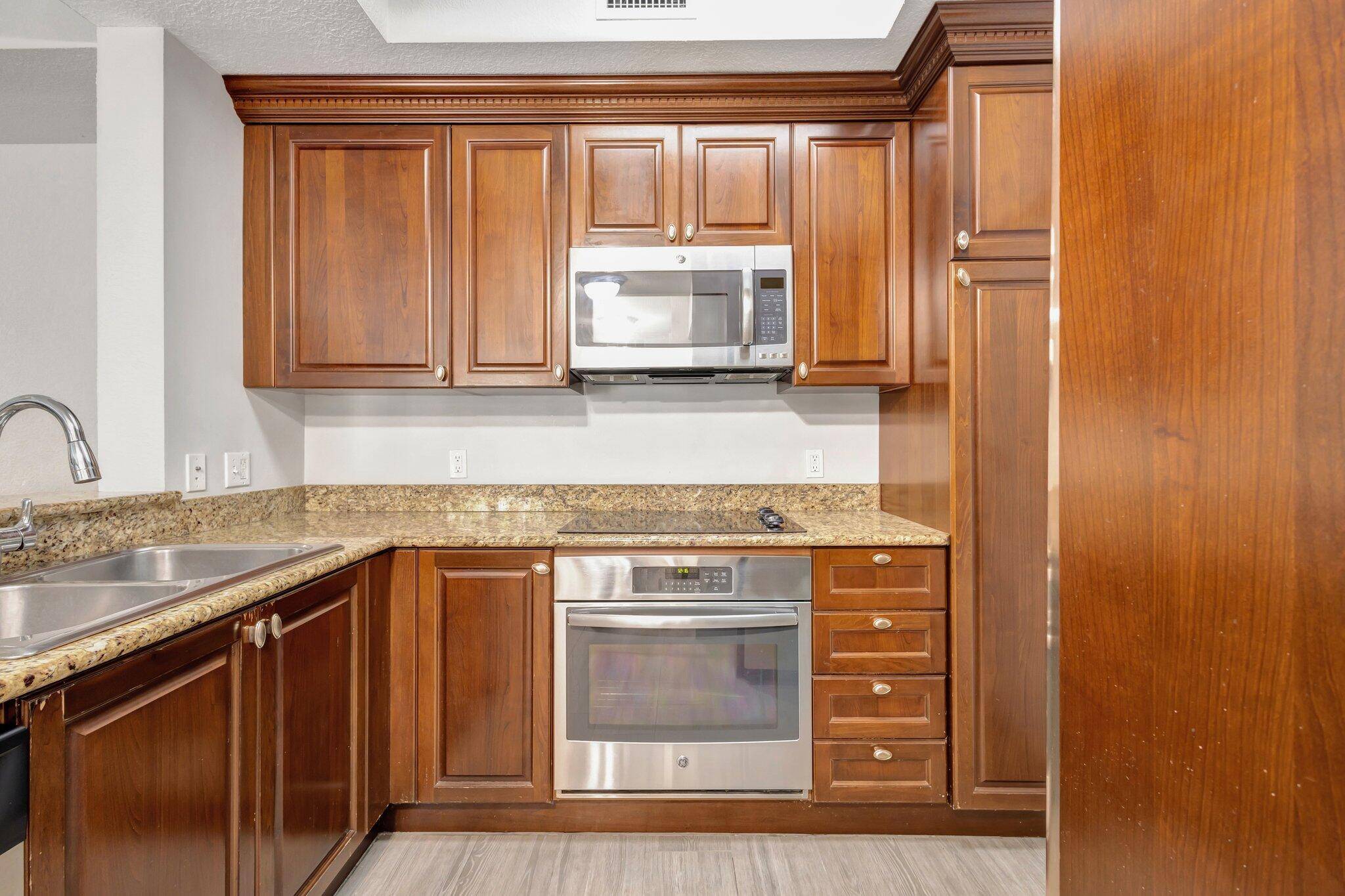 Boynton Beach, FL 33426,1690 Renaissance Commons BLVD 1323