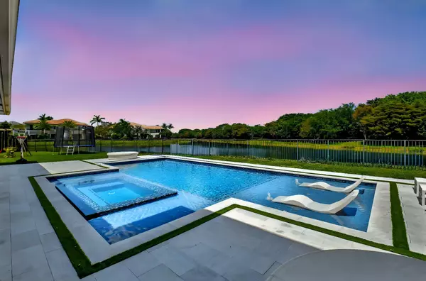 9595 Eden Roc CT, Delray Beach, FL 33446