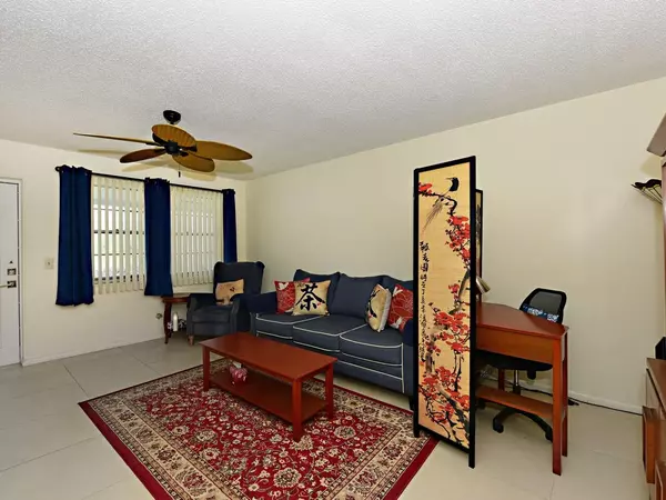Deerfield Beach, FL 33442,45 Farnham B