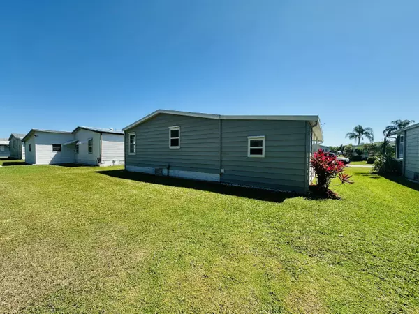 Port Saint Lucie, FL 34952,2917 Fiddlewood CIR