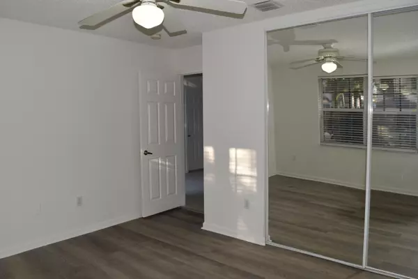 Lake Worth, FL 33467,6166 Cotton Rose LN