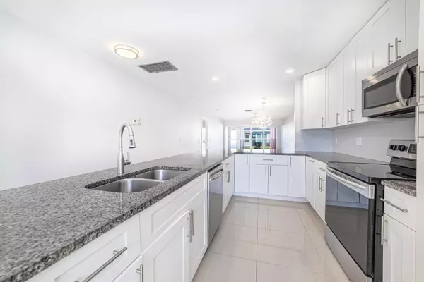 Delray Beach, FL 33445,2720 SW 15th ST 2-A