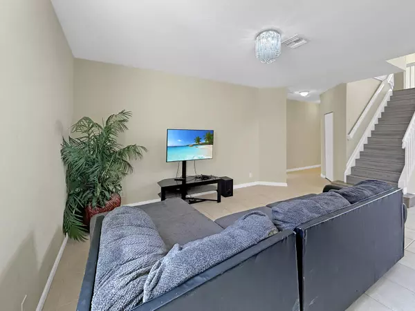 West Palm Beach, FL 33413,391 Gazetta WAY