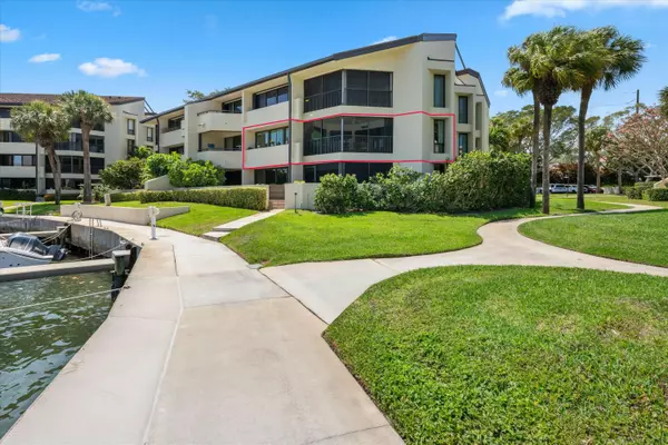 North Palm Beach, FL 33408,1124 W Marine WAY D2l